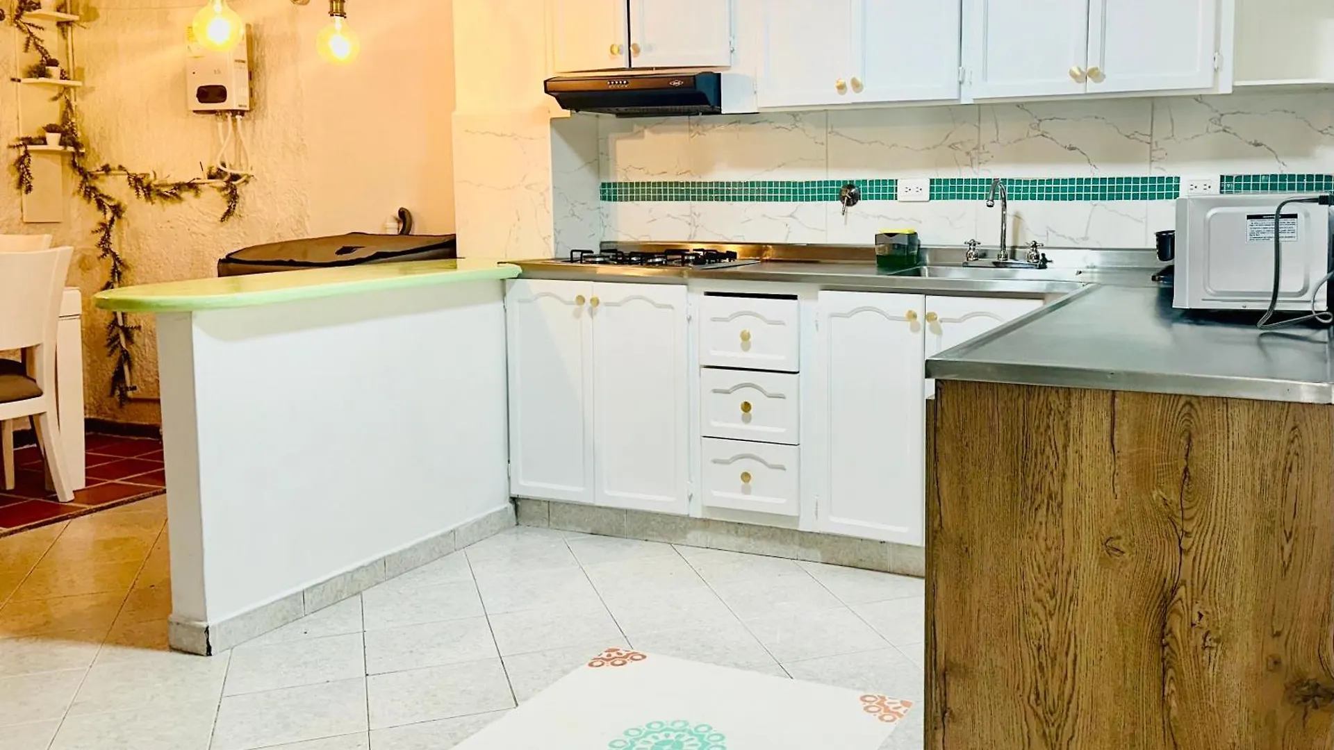 Cozy Apartment In The Heart Of Медельин 0*,  Колумбия